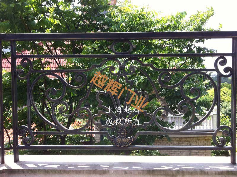 上海嘉定鐵藝護(hù)欄案例 - 中出網(wǎng)-智能出入口與停車充電門(mén)戶