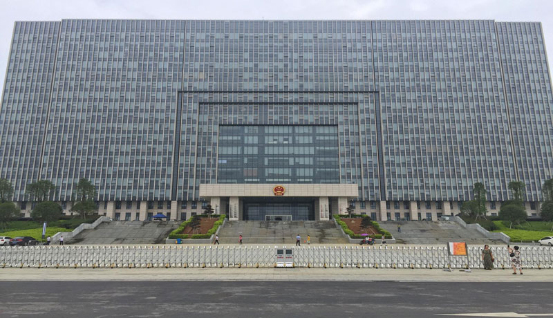 桂林市政府正大門電動(dòng)伸縮門案例 - 中出網(wǎng)-智能出入口與停車充電門戶