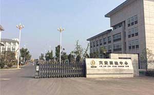 六安市質(zhì)檢中心電動伸縮門案例