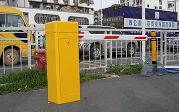 八角機箱直桿道閘