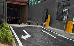 長(zhǎng)沙海倫春天停車場(chǎng)系統(tǒng)案例 - 中出網(wǎng)-智能出入口與停車充電門戶