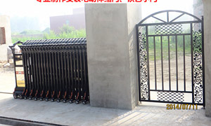 廊坊萬(wàn)森紅酒公司伸縮門(mén)案例 - 中出網(wǎng)-智能出入口與停車(chē)充電門(mén)戶(hù)