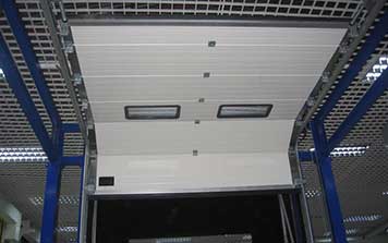 工業(yè)滑升門