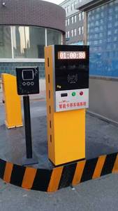 長春市眼科醫(yī)院停車場收費系統(tǒng)案例 - 中出網(wǎng)-智能出入口與停車充電門戶