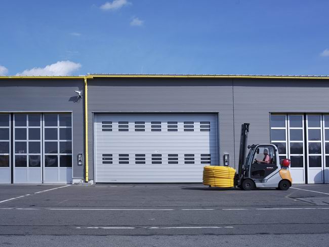 硬質(zhì)金屬快速門