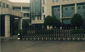 株洲精工硬質(zhì)合金有限公司伸縮門案例