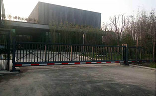 江蘇無錫CM730懸浮門工程案例