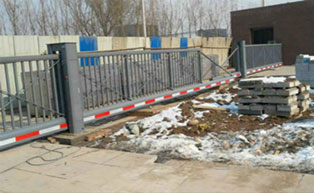 山西太原某學校對開懸浮門CM730工程案例