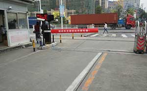 深圳坂田醫(yī)院停車(chē)場(chǎng)系統(tǒng)案例