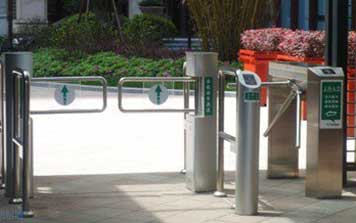 立柱式擺閘