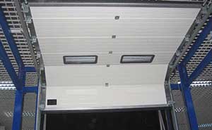 工業(yè)滑升門