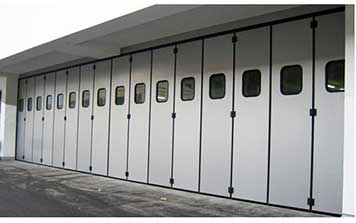 工業(yè)折疊門