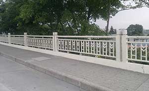 石排生態(tài)園欄桿圍墻護(hù)欄案例 - 中出網(wǎng)-智能出入口與停車充電門戶