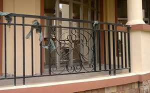 韶關(guān)丹霞山1號護(hù)欄案例 - 中出網(wǎng)-智能出入口與停車充電門戶