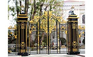 佘山高爾夫別墅鐵藝大門案例 - 中出網-智能出入口與停車充電門戶