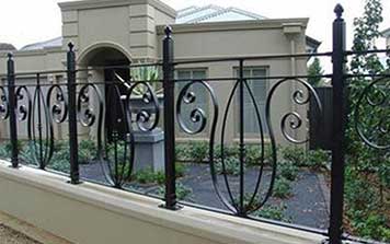 鐵藝護(hù)欄 - 戶外鐵藝護(hù)欄