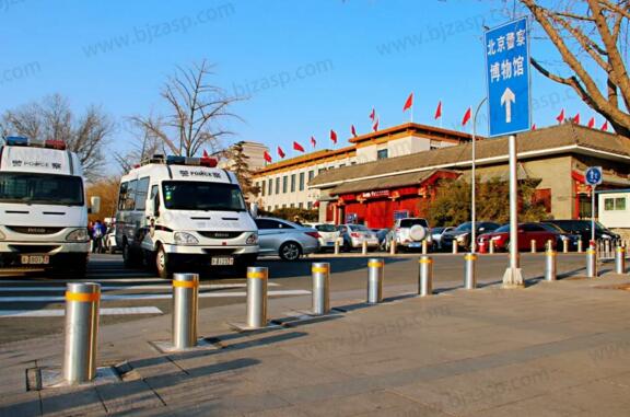 加強(qiáng)重點(diǎn)單位設(shè)備巡檢，全力保障全國(guó)兩會(huì)周界安全