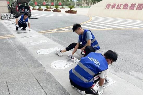 卓奧世鵬不畏盛夏酷暑，撐起平安“保護(hù)傘”