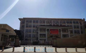 廈門第三中學升降柱案例 - 中出網(wǎng)-智能出入口與停車充電門戶