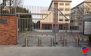 學(xué)校升降柱案例