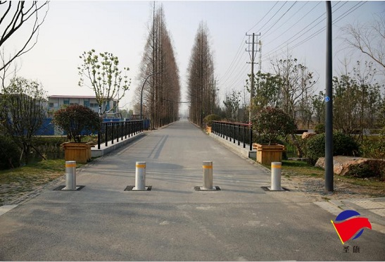 公園升降柱案例 - 中出網(wǎng)-智能出入口與停車充電門(mén)戶