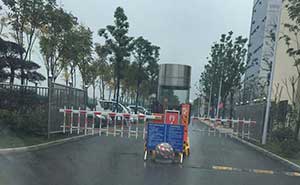 常德技術(shù)學(xué)院應(yīng)用停車場(chǎng)系統(tǒng)案例 - 中出網(wǎng)-智能出入口與停車充電門戶