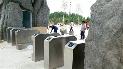 夏津黃河古道森林公園通道閘案例 - 中出網(wǎng)-智能出入口與停車充電門戶
