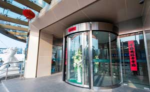 上海新視界眼科醫(yī)院旋轉(zhuǎn)門案例 - 中出網(wǎng)-智能出入口與停車充電門戶