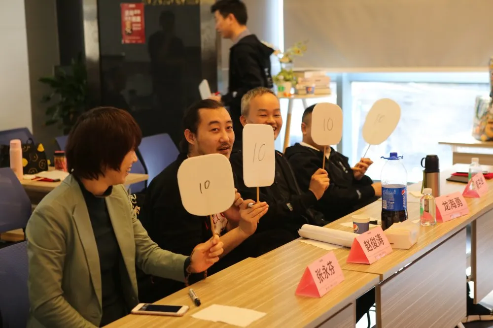 幸運(yùn)大抽獎環(huán)節(jié)