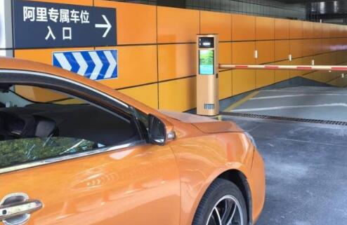 藍(lán)卡科技無人停車場(chǎng)落地虹橋阿里中心