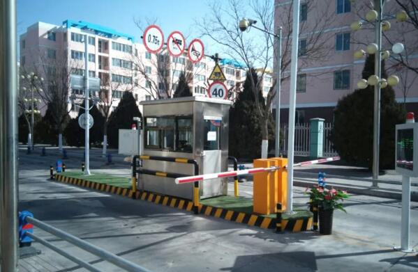 德亞ETC+車(chē)牌識(shí)別雙識(shí)別系統(tǒng)助力銀川燕鴿湖實(shí)現(xiàn)高效率通行