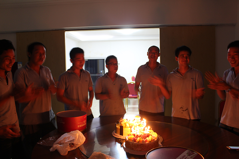 其樂融融，安快員工開心過生日！