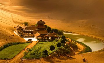 敦煌鳴沙山月牙泉通道閘案例 - 中出網(wǎng)-智能出入口與停車充電門(mén)戶