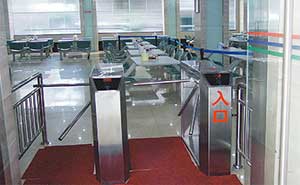 深圳市福永鎮(zhèn)政府通道閘案例