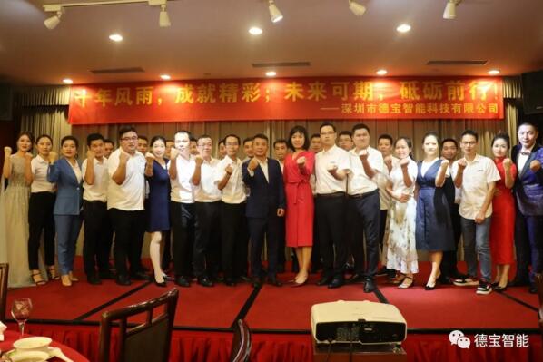 更多精彩 更多精彩