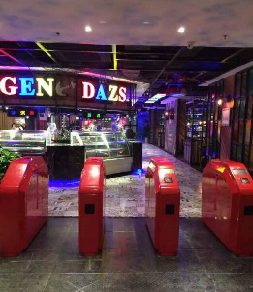 杭州香四海自助餐廳通道閘案例 - 中出網(wǎng)-智能出入口與停車充電門(mén)戶