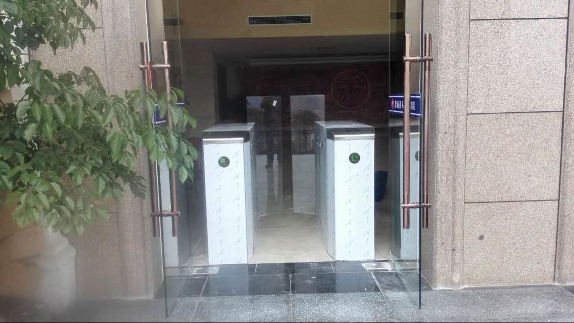 貴州思南人民法院通道閘案例