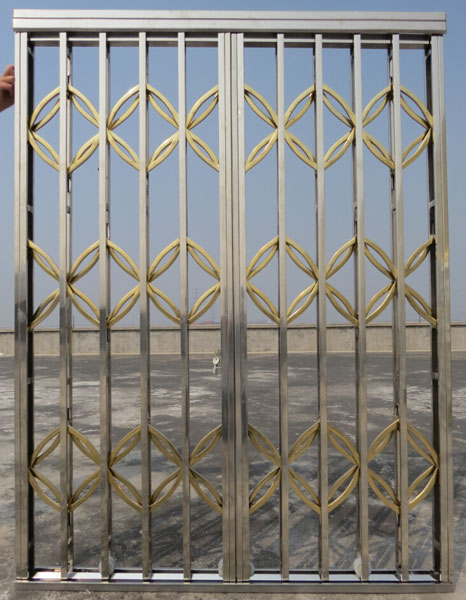 不銹鋼拉閘門(mén)