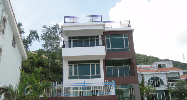 定安縣住宅陽(yáng)臺(tái)護(hù)欄案例 - 中出網(wǎng)-智能出入口與停車充電門戶