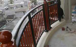 海南某別墅陽臺護(hù)欄案例 - 中出網(wǎng)-智能出入口與停車充電門戶