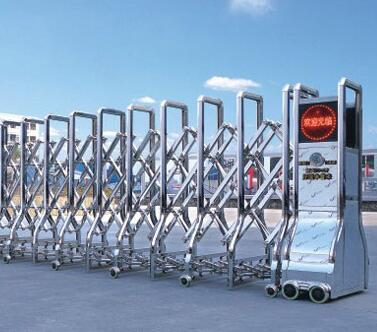 不銹鋼伸縮門 - 順鋼-608