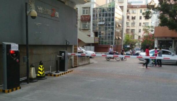 廣州智能車牌識別系統(tǒng)的應(yīng)用讓停車場的做到無人值守