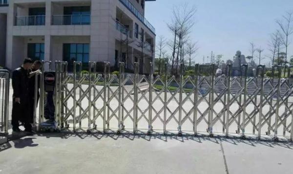 杭州出安智能伸縮門成功落地隨塘