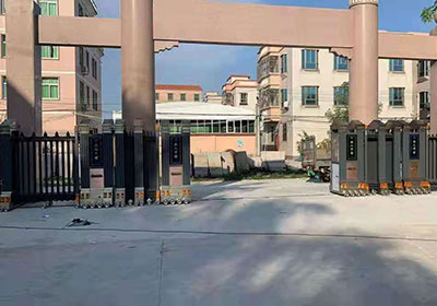 金碧輝煌工程案例 - 中出網(wǎng)-智能出入口與停車充電門戶