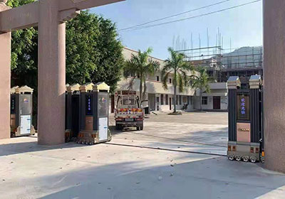 金碧輝煌工程案例 - 中出網(wǎng)-智能出入口與停車充電門戶