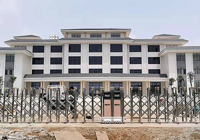 步步高系列案例 - 中出網(wǎng)-智能出入口與停車(chē)充電門(mén)戶