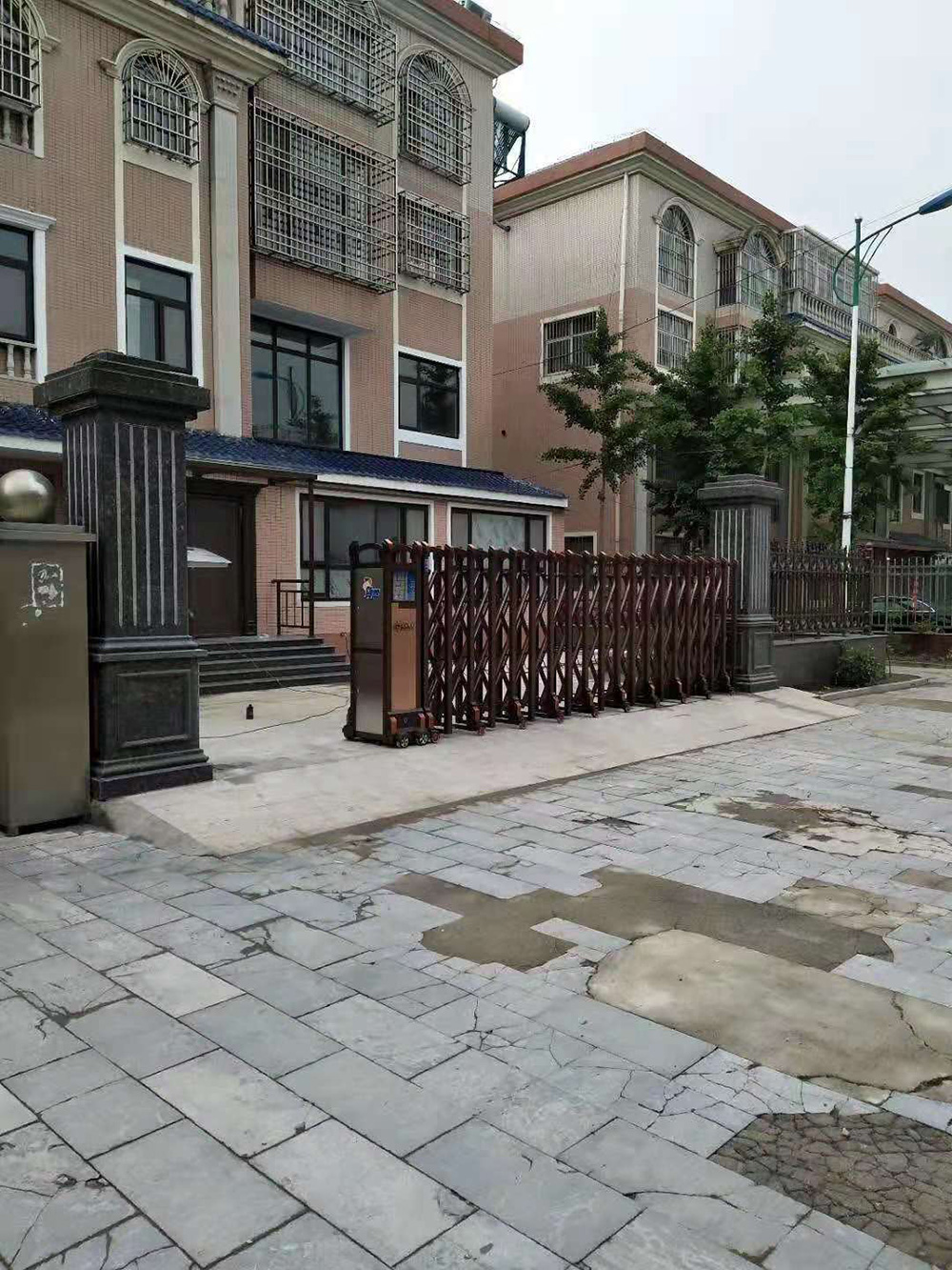 爵士系列工程案例 - 中出網(wǎng)-智能出入口與停車充電門戶