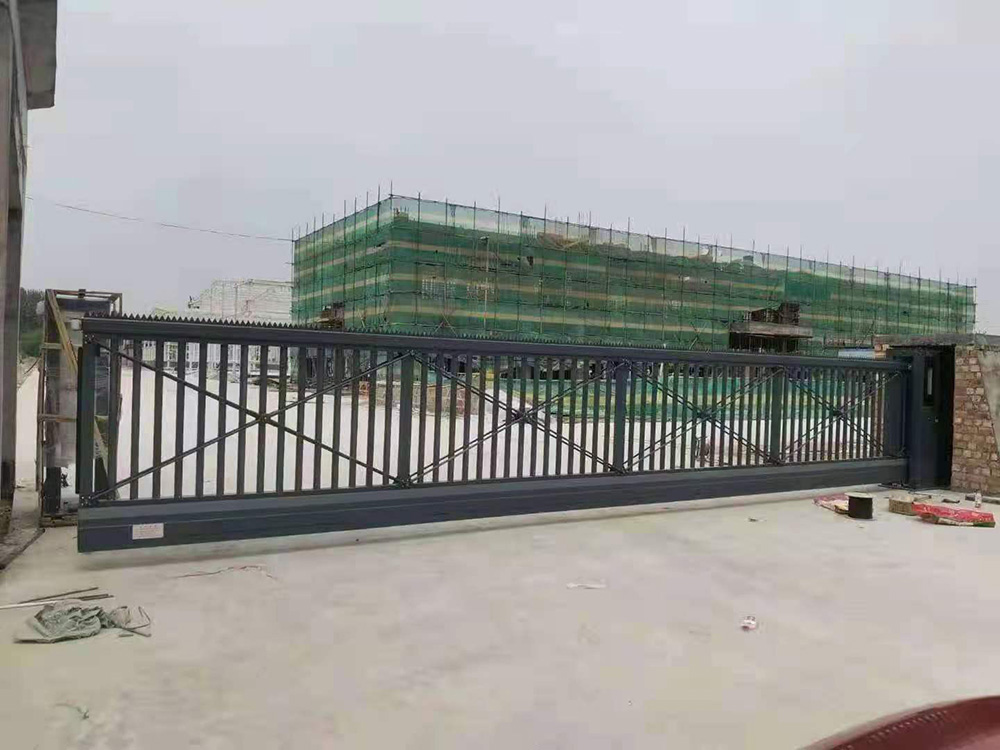 懸浮門系列工程案例 - 中出網(wǎng)-智能出入口與停車充電門戶