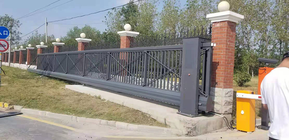 懸浮門系列工程案例 - 中出網(wǎng)-智能出入口與停車充電門戶