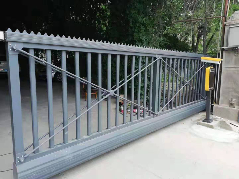 懸浮門(mén)系列工程案例 - 中出網(wǎng)-智能出入口與停車(chē)充電門(mén)戶